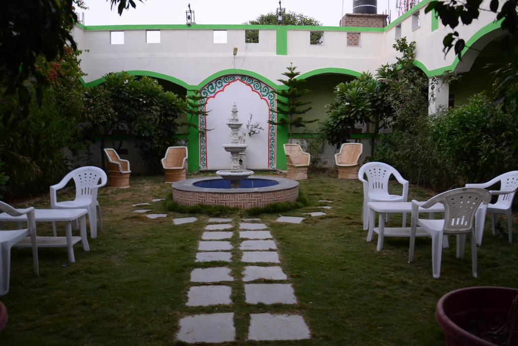 Anandam Palace Pushkar Exterior photo